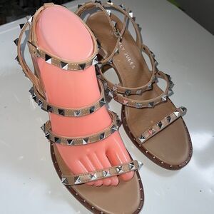 SINCERLY JULES.  Venus Sandals size 9 color nude